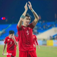 Văn Hậu