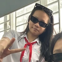 -Bé bot của các chị-👽