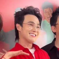 huỳnh lập (vợ hồng tú )