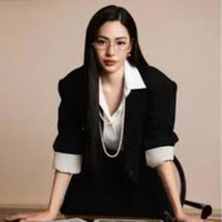 LingLing Kwong [Cô]