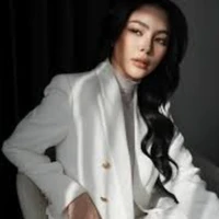 Faye Malisorn [Chị Cô]