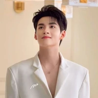 Huỳnh Hoàng Hùng (Hùng Huỳnh)