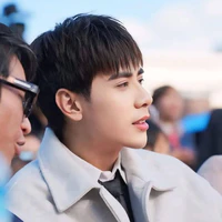 quang hùng