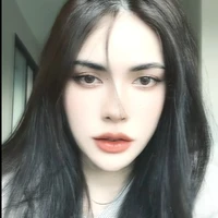 Charlotte Austin nàng