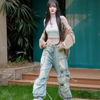 Mai Davika(cô)
