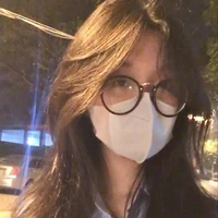 Miss Ngân (GV Anh trường)