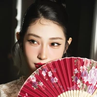 Khổng Tú Quỳnh<Q>