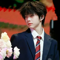 Trần Dịch Hằng_YH