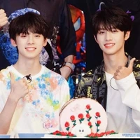 Nhỏ t/g ra chapp nhanhh