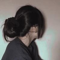 Nhân viên nữ