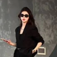 Thiên Tú Quyên _ mẹ-nu9