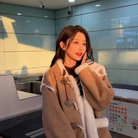 Châu Thi Vũ - Chị