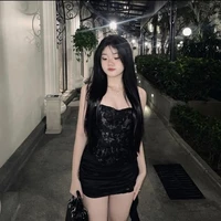 Phạm Hoàng Thiên Nhi.
