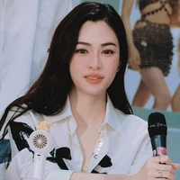 Lingling Sirilak Kwong _cô_