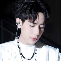 Lê Quang Hùng - (Cậu)