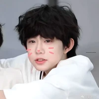 Trần Dịch Hằng(cậu)