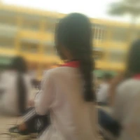 tác giả làm biếng