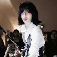 Đồng Ánh Quỳnh ( cô )