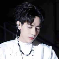 B.S Lê - Lê Quang Hùng 