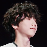Nhiếp Vĩ Thần