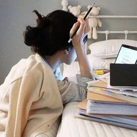 Dương Thi Nhã - mẹ anh