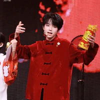 Vương Lỗ Kiệt_gã