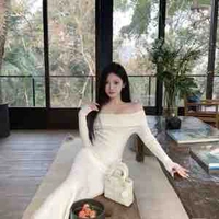 Hồng Anh