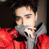 quang hùng