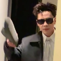 nhỏ t/g