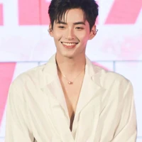 Huỳnh Hoàng Hùng - @hunghuynh.gem