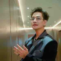 Hoàng Kim Long (Lou  Hoàng)