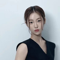 Song Ji Woo