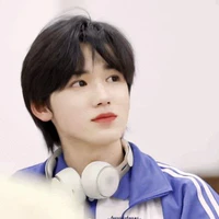 Tống Á Hiên