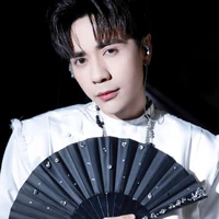 quang hùng