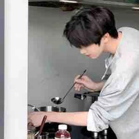 Lý Tiêu ( bố cô)