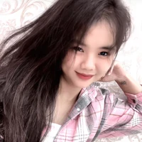 L.Gia Hân