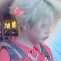 tác giả đuồi bầu