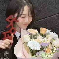 Young-mi (chị)