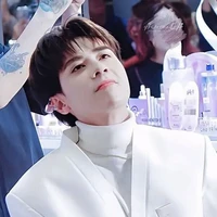 Cô bé yêu đời≥﹏≤