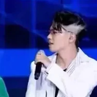 Vũ Trường Giang ( Gill)