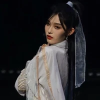 Vương Dịch [ cô/hắn ]