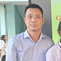 Thầy tú "GV hóa"