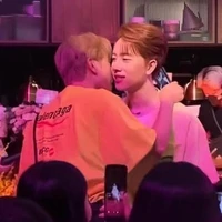 Nhỏ tg đây