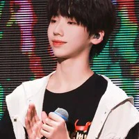 nhiếp vĩ thần [ nhiếp tổng]