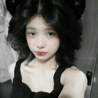 Lục Hạnh Hân(chị bot)