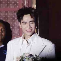 Lê Quang Hùng 