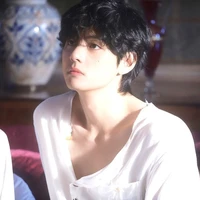 Kim Taehuyng_V