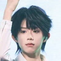 Trần Dịch Hằng(anh-top)