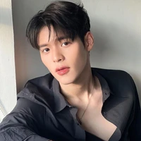 Poon ( CEO Tài Chính )