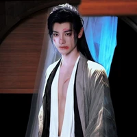 Hầu Dĩ Luân
